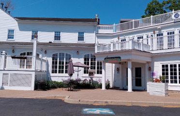 Fiddler’s Green Shops and Restaurants