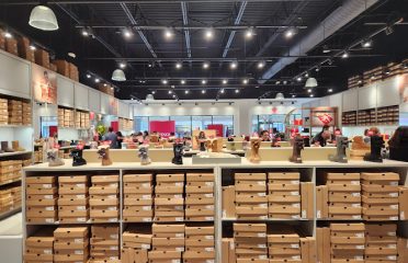 UGG Clinton Premium Outlets