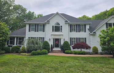 JFK ROOFING LLC