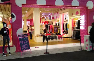 Victoria’s Secret & PINK