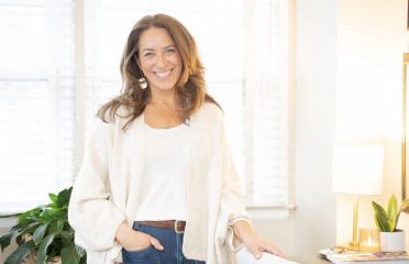 Laura Ramirez, LLC Life Coaching & Reiki