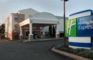 Holiday Inn Express Vernon – Manchester by IHG