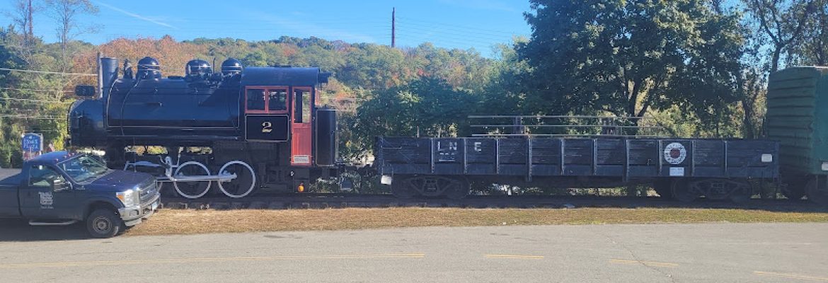 Essex Steam Train & Riverboat Parking Lot