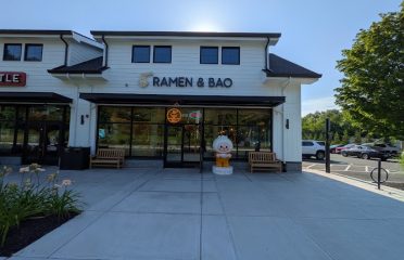 R&B Ramen N Bao