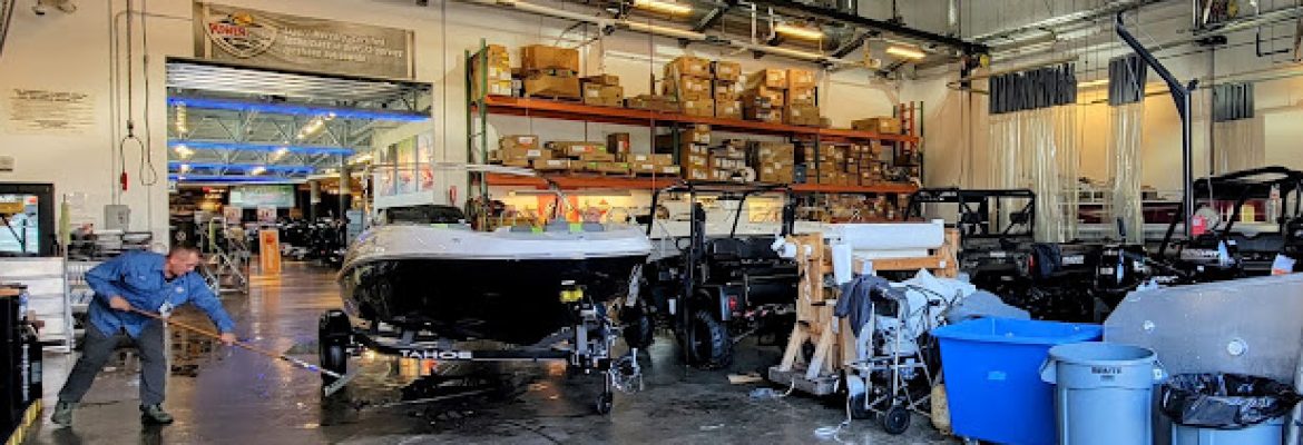 Bass Pro Shops/Cabela’s Boating Center