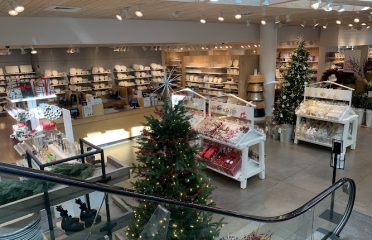 Crate & Barrel