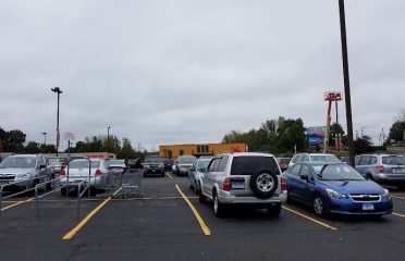 Red White & Blue Thrift Store – Waterbury