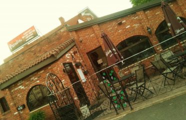 Paradise Restaurant Bar & Grille