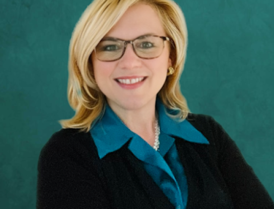 Lisa Gordon, Realtor: Danais & Gordon Realty Team at Coldwell Banker