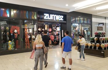 Zumiez