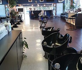 Guillermo’s Hair Studio
