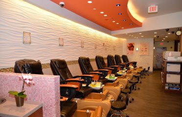 Posh Nails & Spa Westport | Mani, Pedi, Facials, Eyelashes, Waxing, Massage therapy