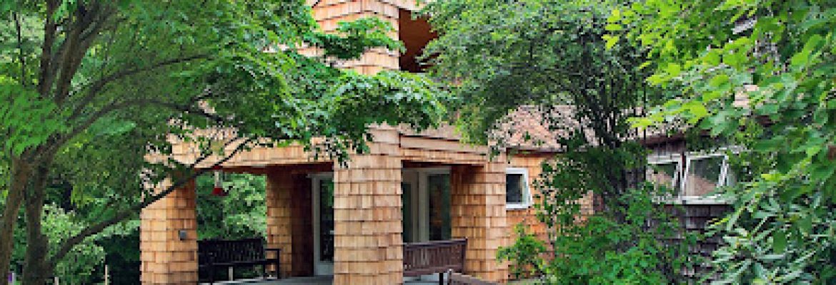 Roaring Brook Nature Center