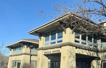 Pond Place Medical Center