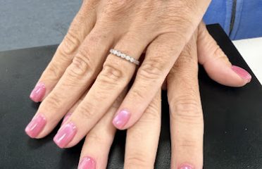 Middletown Le Nails and Spa