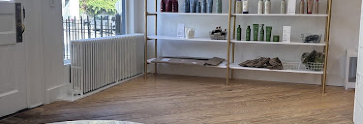 SUNROOM salon & gallery