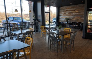 Avventura Bakery & Deli