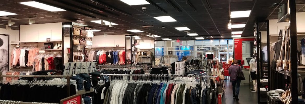 GUESS Factory