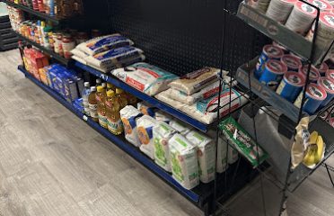 Fly’s Mini Market