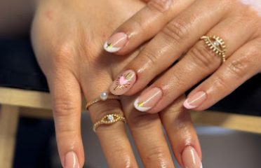 Bombshell Salon & Boutique