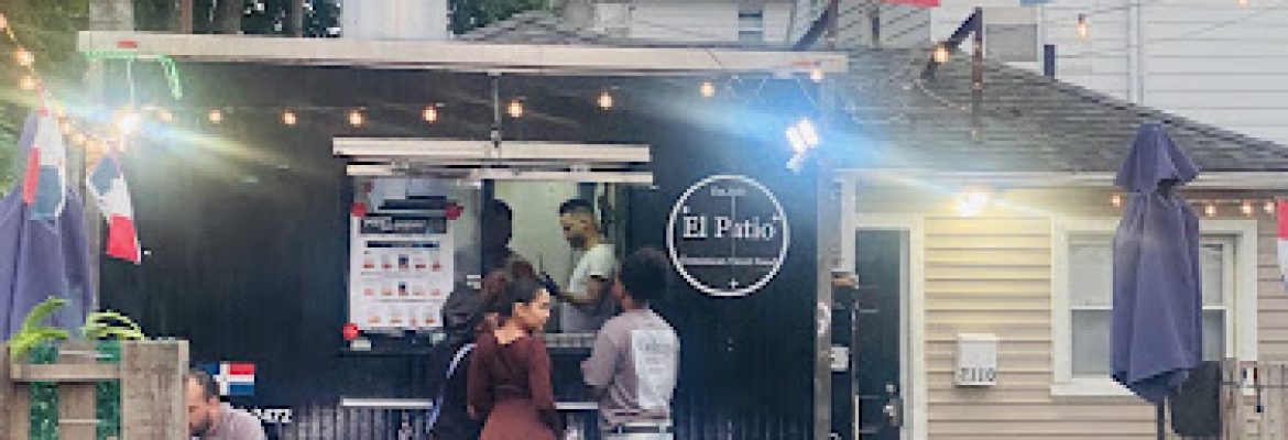 El patio Dominican street food