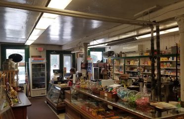 Round Hill Store