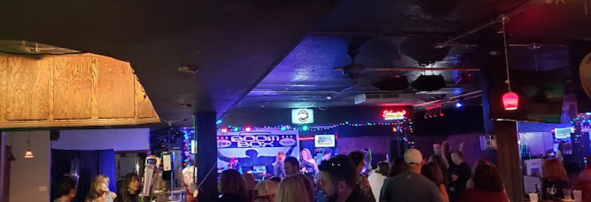 Charlee Bravos Bar & Grill