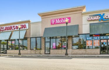Stop & Shop Plaza
