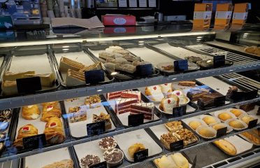 Avventura Bakery & Deli