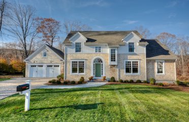 Uccello Fine Homes, LLC