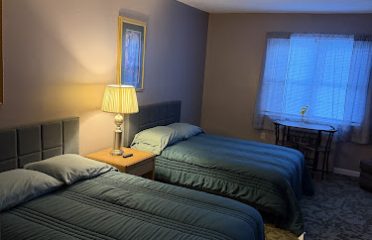 Grand Lake Hotel
