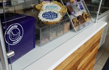 Insomnia Cookies
