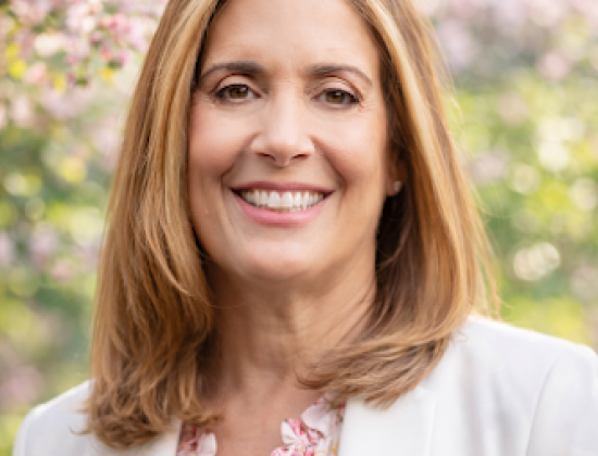 Tracey Hollerbach: Coldwell Banker Realty