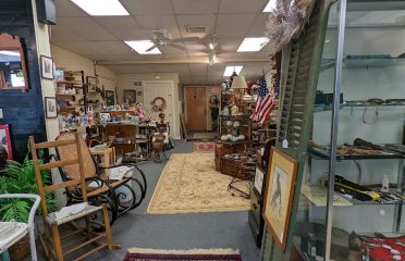 Essex Saybrook Antiques Village