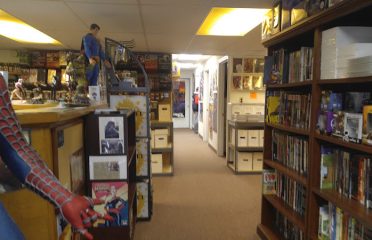 D J’s Comics & Cards