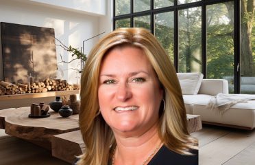Lori Campbell, Realtor