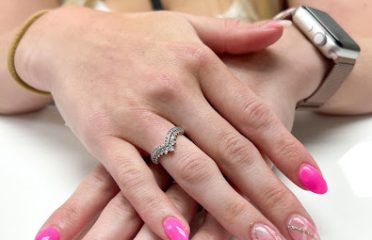 A Charming Nail & Spa