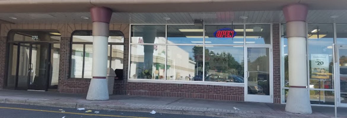 Pepper’s Jamaican Bakery & Jerk
