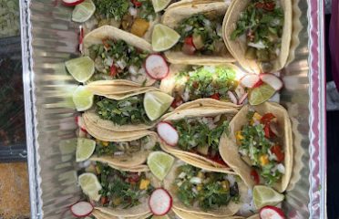 Taqueria Los jefes food truck