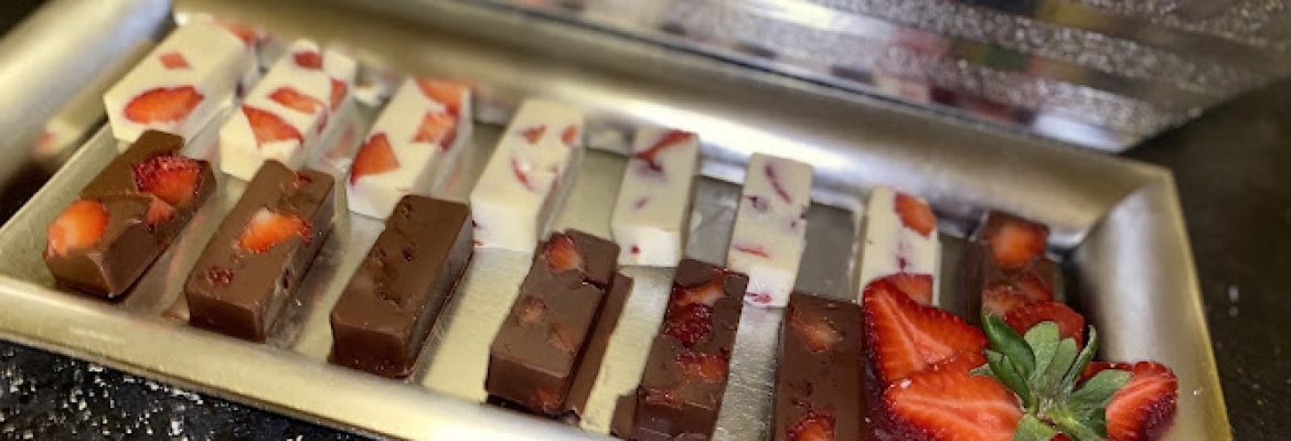 Luna Rose Confections