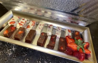 Luna Rose Confections