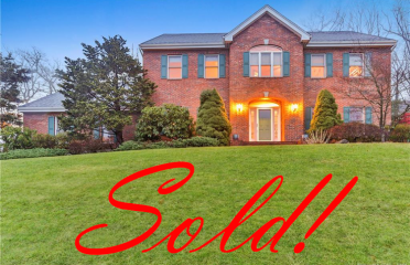 Jay Jones – RE/MAX Right Choice – Real Estate