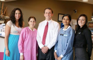Dr. Dental: Dentistry & Braces