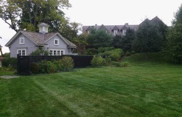 Lawn & gardening LLC