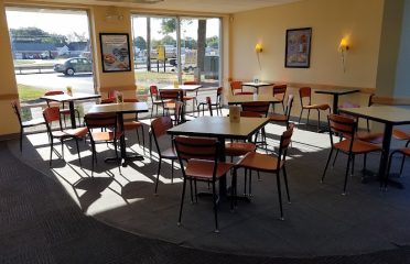 Between Rounds Bakery Sandwich Café