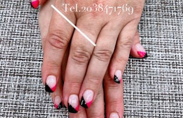 Seven Nails & Spa