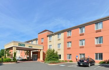 Quality Suites Stratford