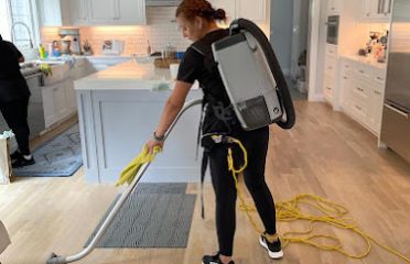 Dust Away Cleaning Specialist LLC