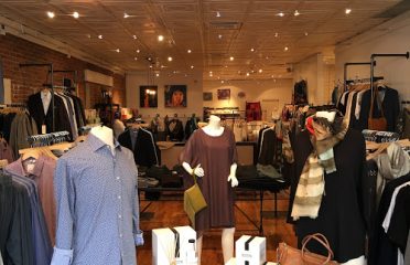 SIMPLE SONO: Lifestyle Store For Men And Women