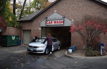 Darien Car Clinic Inc
